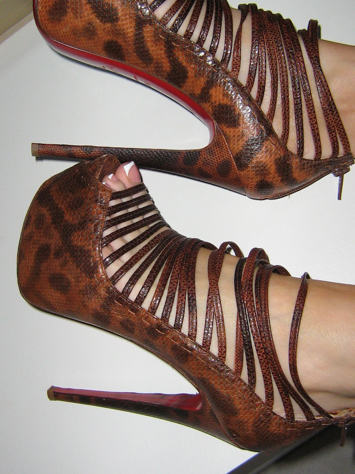 Chrstian Louboutin Zoulou