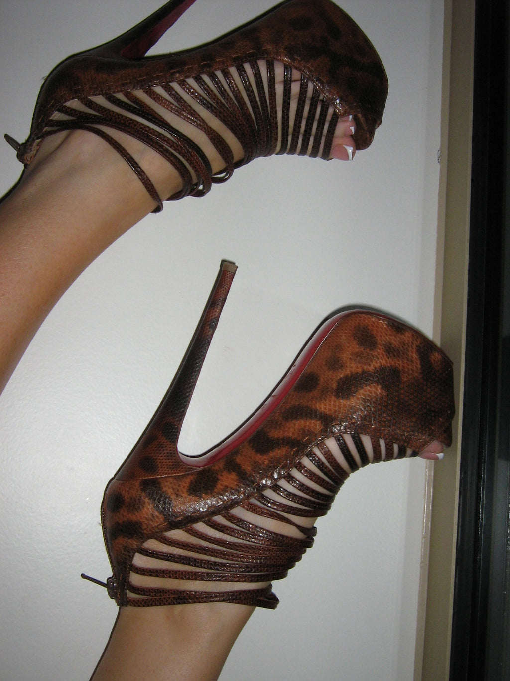 Chrstian Louboutin Zoulou